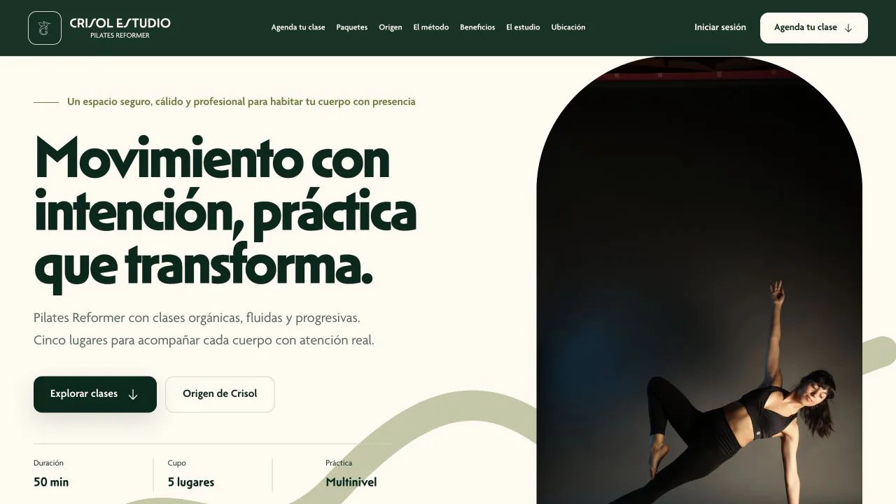 Página principal de Crisol Estudio con navegación de clases, paquetes y agenda